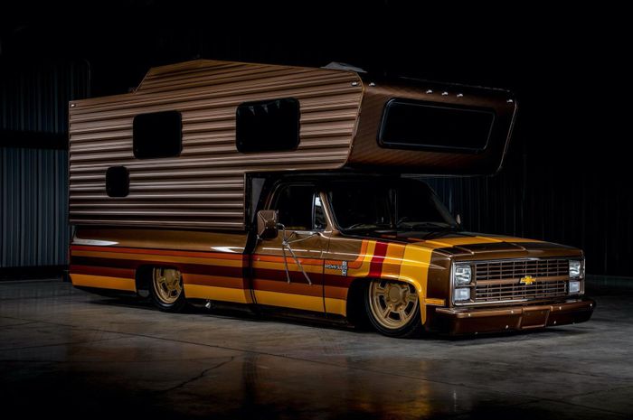 Motorhome ceper berbasis Chevrolet C30 keluaran 1983 
