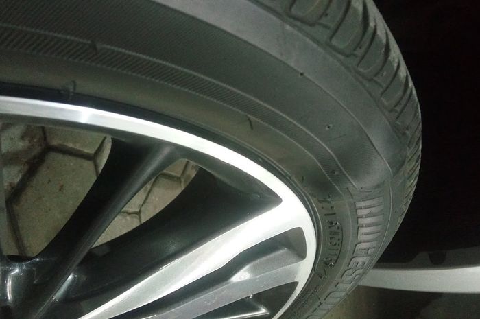 Ilustrasi Ban Benjol