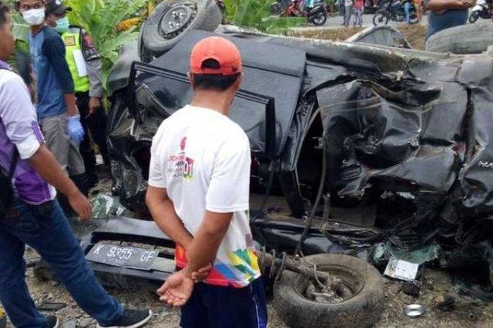 Kecelakaan kereta yang menewaskan dua orang di Kecamatan Toroh, Kabupaten Grobogan, Jawa Tengah