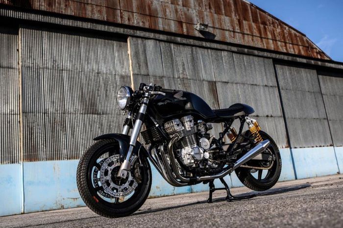 Honda CB750 cafe racer