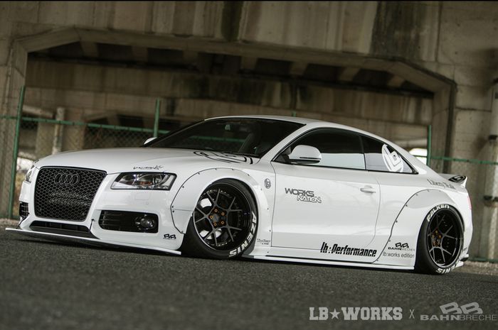  Audi A5 hasil garapan Liberty Walk