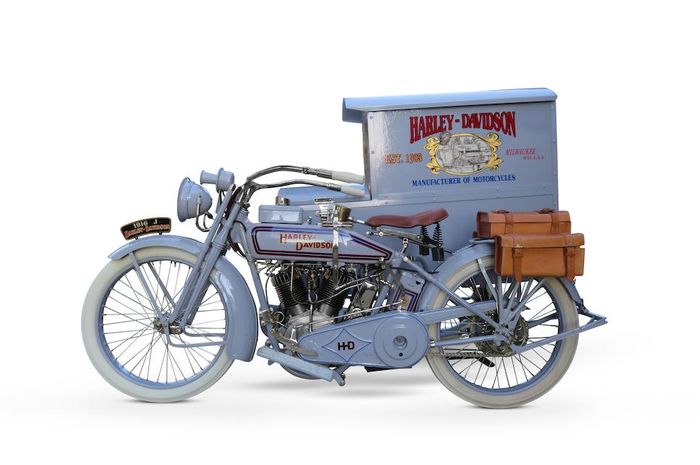 Harley-Davidson Model J dengan Modifikasi Truk Siap Dilelang