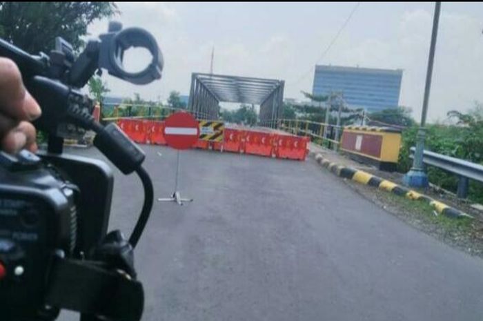 Dinas Perhubungan (Dishub) Kota Madiun menutup 11 ruas jalan utama.