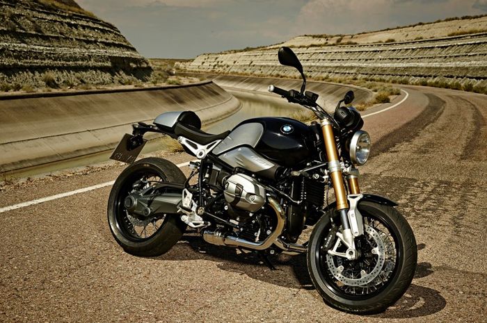 BMW R nineT Roadster