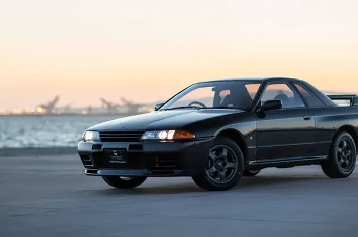 Nissan Skyline GT-R R32, si Godzilla dari Jepang