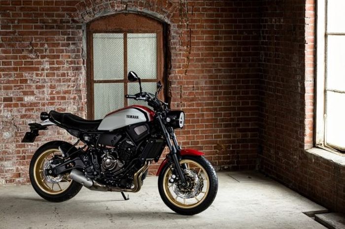 Yamaha XSR700 ABS terbaru