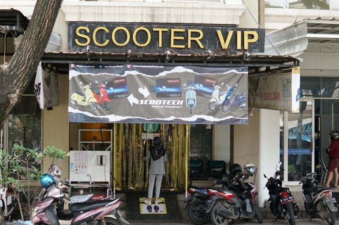 Bengkel dan toko Scooter VIP di bilangan Jaka Setia, Bekasi Selatan