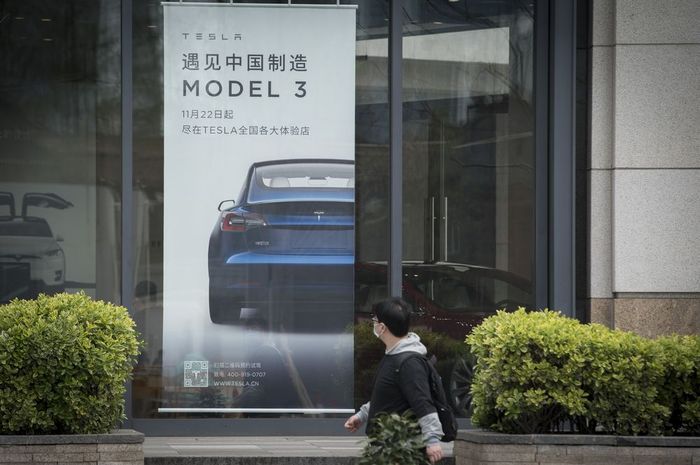 Tesla Model 3 versi Long Range akan segera mengaspal di China secepatnya pada minggu kedua bulan April 2020.
