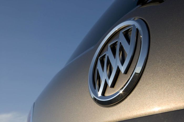 Makna dan sejarah dari lambang tiga perisai dari logo Buick