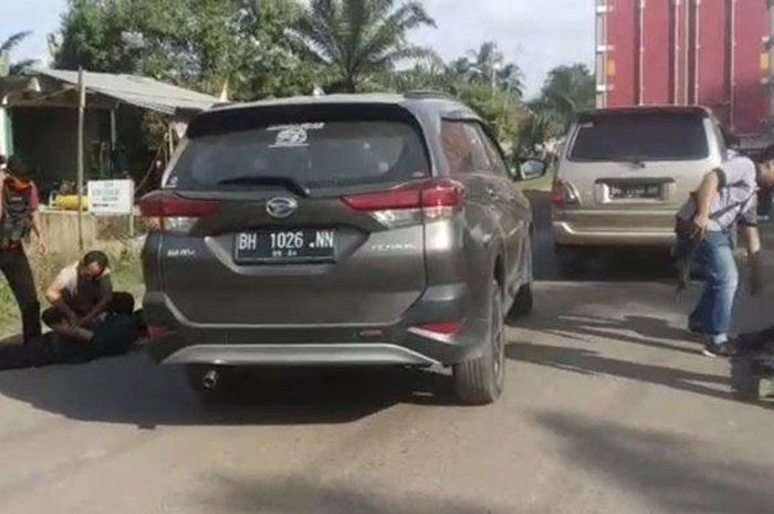 Dua Pria Asal Palembang Curi Mobil di Jambi Sempat Kabur dan Tertangkap Polisi Usai Lepas 2 Tembakan 