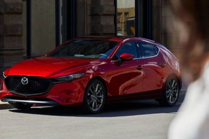 update harga mobil baru hatchback Mazda mulai dari New Mazda2 dan All New Mazda3 hatchback per Februari 2023