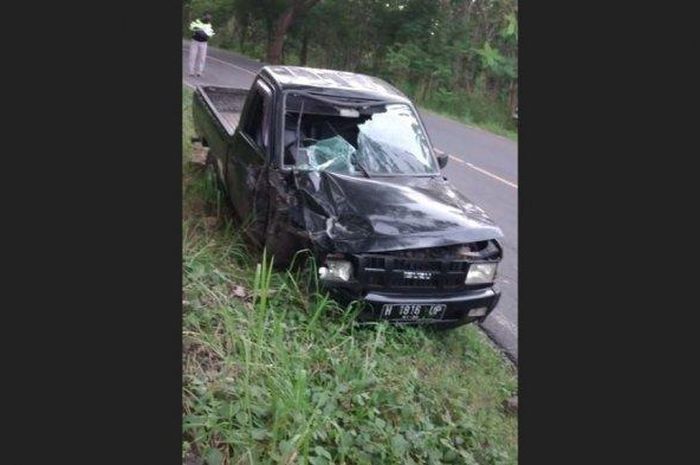 Pikap Isuzu Panther yang mengalami kecelakaan di Kubangkangkung, Cilacap, Rabu, (15/4/2020).