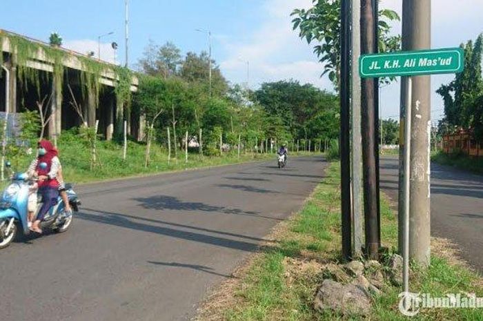 Jalan KH Ali Masud, Kabupaten Sidoarjo, Selasa (14/4/2020). Daerah ini kerap menjadi lokasi kriminalitas seperti jambret dan pembegalan.