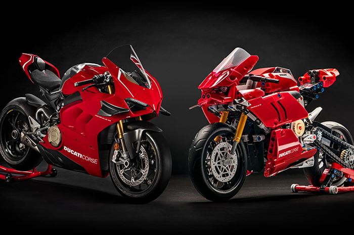 LEGO dan Ducati buat model Ducati Panigale V4 R