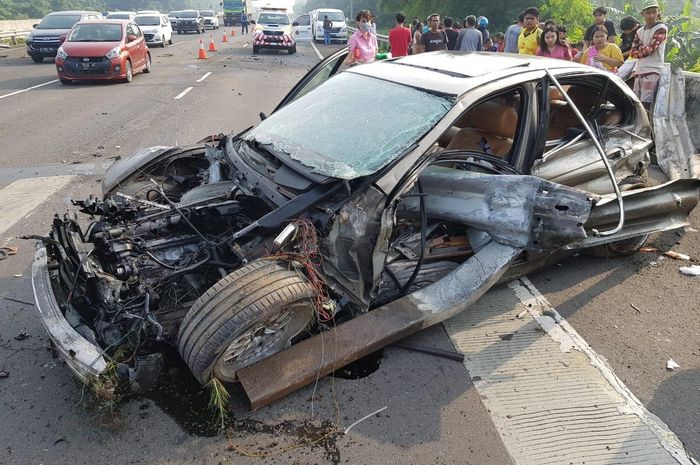 Ilustrasi BMW yang kecelakaan di Tol Jagorawi