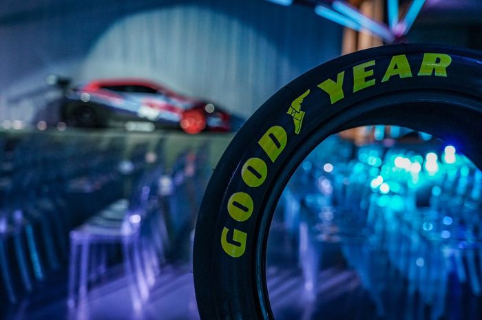 Goodyear Indonesia ternyata masih tawarkan program gratis ganti ban yang rusak akibat kondisi jalan, begini detilnya.