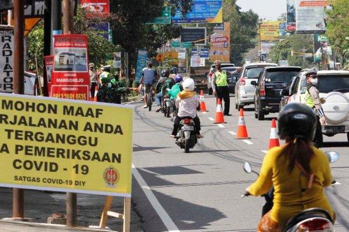 Pemda DIY berencana tutup dua akses jalan alternatif menuju wilayahnya dan perketat penjagaan perbatasan.