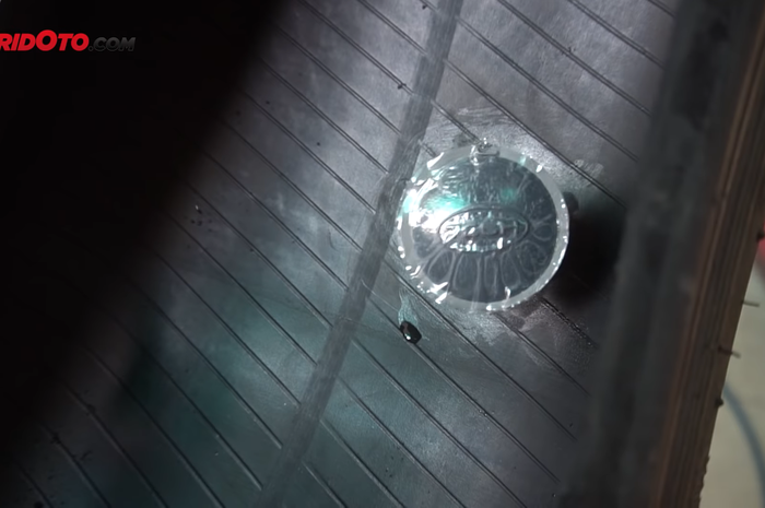 Tambal ban model tire patch