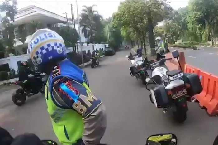 Komunitas moge kabur saat diberhentikan polisi