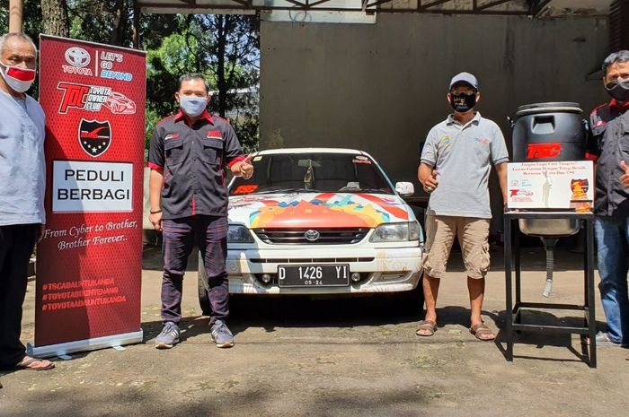 Toyota Soluna Community berikan donasi selama masa pandemi corona