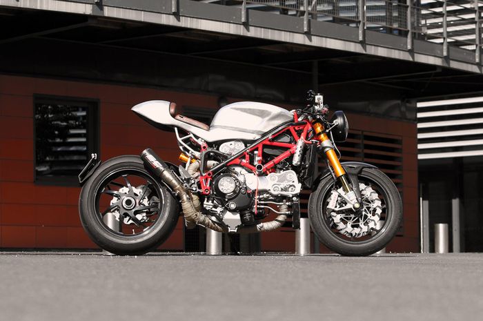 Ducati 1198S Corse cafe racer garapan Radical Ducati