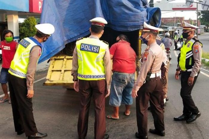 Pemeriksaan diperketat terhadap kendaraan niaga
