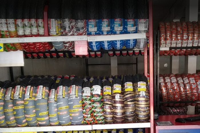 Ban untuk motor bebek dan metik