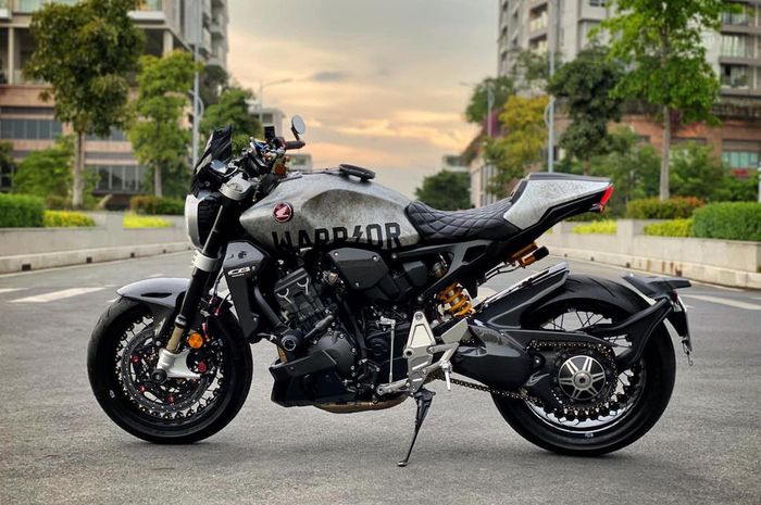 Modifikasi Honda CB1000R