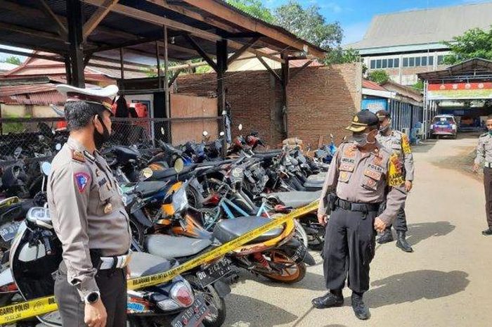 Sebanyak 74 sepeda motor yang digunakan untuk balap liar diamankan Polres Pangkep sejak hari pertama Ramadan