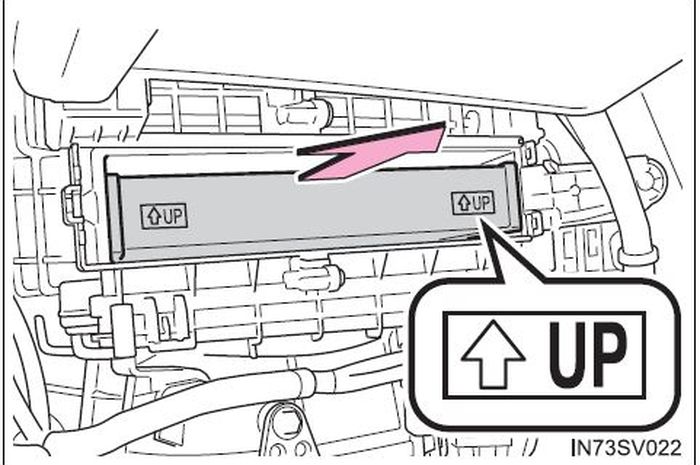 Ilustrasi melepas filter AC Toyota Fortuner