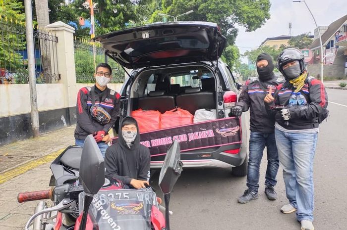 CBR Riders Club Jakarta (CRCJ) gelar aksi sosial bertemakan 'Kegiatan Amaliah Ramadan CBR Riders Club Jakarta 2020'.