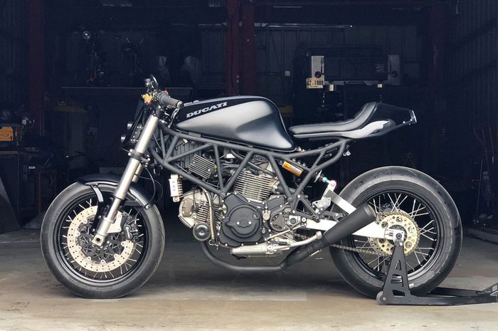 Ducati 750SS cafe fighter