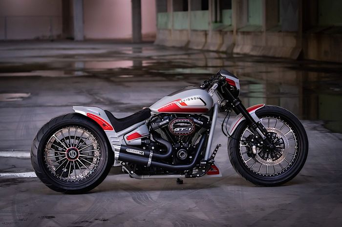 Modifikasi Harley-Davidson Softail FXDR