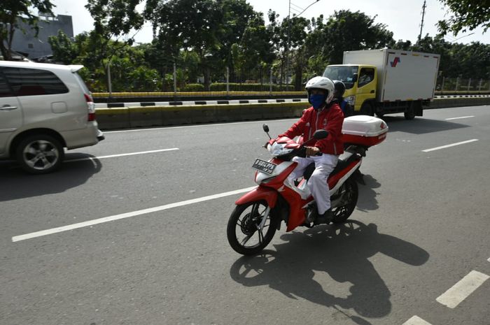 Untuk mendaftar layanan home service, konsumen bisa mengakses website https://www.wahanaritelindo.com/home, atau melihat langsung di akun media sosial instagram ataupun facebook AHASS terdekat