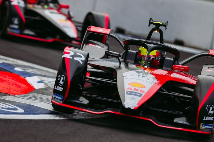 Dua pembalap Formula E Nissan, Oliver Rowland dan Sebastian Buemi, bilang Jakarta ePrix akan seru karena ini!