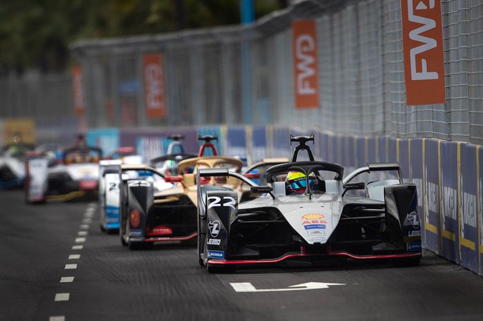 Ban, baterai, dan sistem regenerasi di sumbu roda depan jadi beberapa ubahan besar di mobil balap generasi terbaru Formula E atau Gen3.