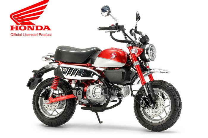 Honda Monkey 125 dengan skala 1 : 12 dari Tamiya.