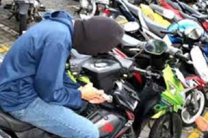 Ilustrasi maling motor