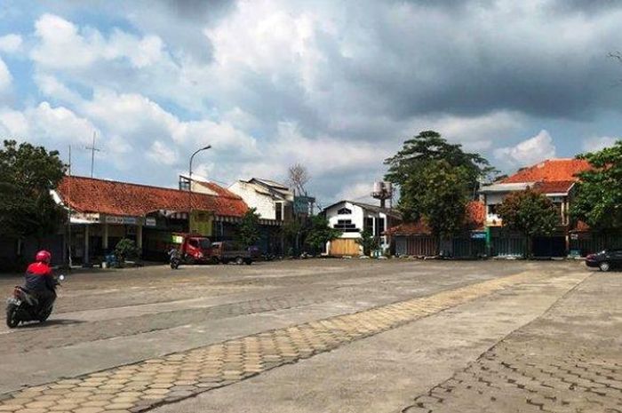 Situasi di terminal tipe C di Ungaran, Semarang terpantau masih sepi.