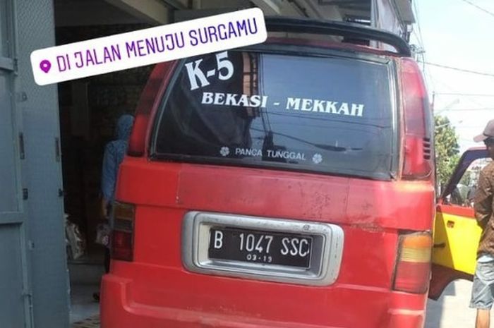 Viral angkot bertuliskan Bekasi-Mekkah