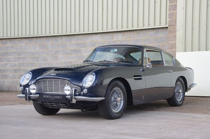 Aston Martin DB6