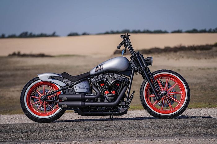 Harley-Davidson Street Bob bobber