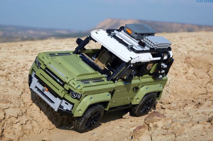 LEGO Land Rover Defender 90