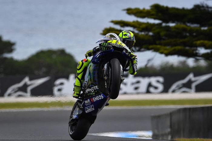 Valentino Rossi wheelie di MotoGP Australia 2019