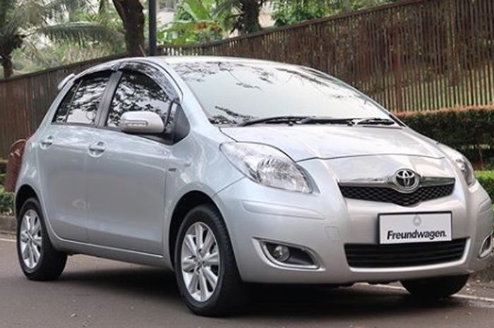 Toyota Yaris Tipe J 2012 kondisi bekas