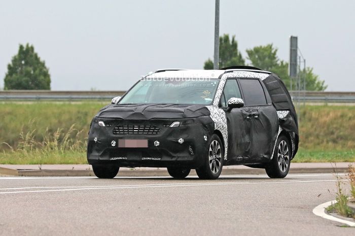 Spyshot KIA Sedona