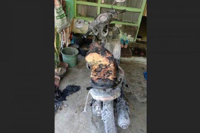 Kondisi Honda Vario yang terbakar di Yogyakarta