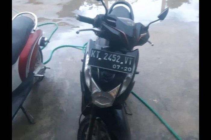Motor hasil tindakan dari pencurian motor yang ada di sebuah hotel di Jalan Merdeka Kelurahan Sungai Pinang Dalam Kecamatan Sungai Pinang, Kota Samarinda Provinsi Kalimantan Timur. 