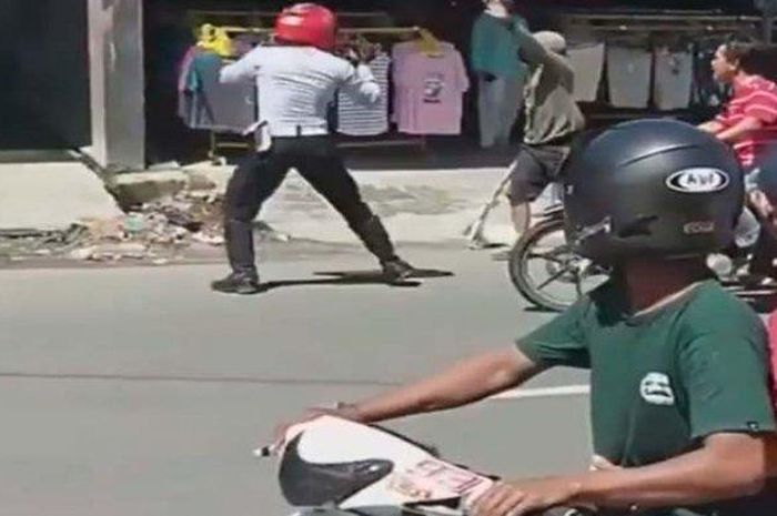 Viral video petugas Dishub dikeroyok rombongan pengantar jenazah  