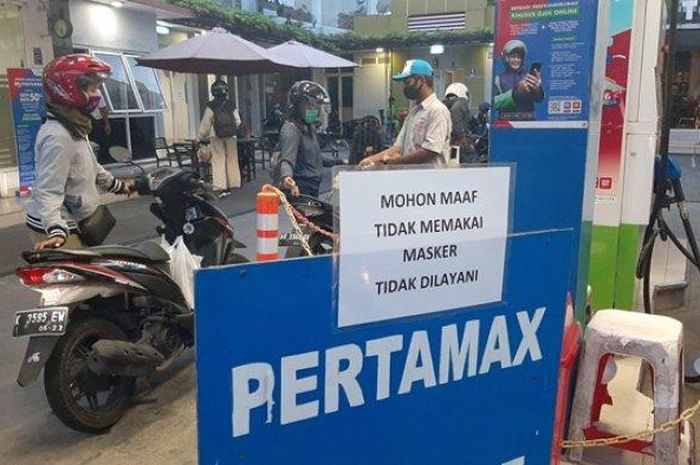 Cegah Covid-19 sekaligus kenormalan baru, SPBU di Yogyakarta tak layani pelanggan yang tidak kenakan masker, Senin (22/6/2020).